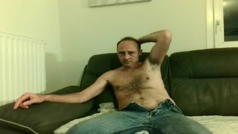 Snapshot of jpf421 chatting on November 7, 2025, 5:24 pm exhib248 online show from November 7, 2025, 5:24 pm