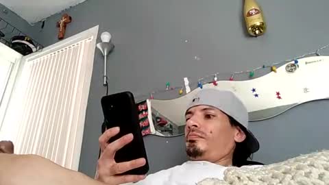 Snapshot of jpizzy23 chatting on October 1, 2025, 8:37 pm dLowfrk online show from October 1, 2025, 8:37 pm
