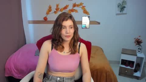 Camila Buitrago online show from February 4, 2025, 7:33 pm