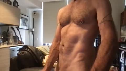 Snapshot of jrocket2 chatting on November 3, 2025, 5:42 am jrocket2 online show from November 3, 2025, 5:42 am