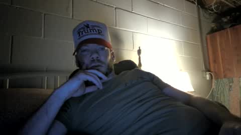 Jim online show from April 26, 2026, 4:43 am