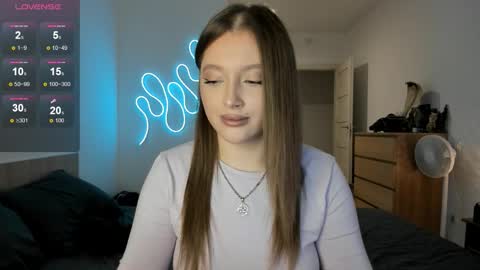 Julia and Julia online show from November 11, 2025, 1:22 pm