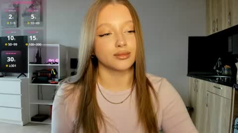 Julia and Julia online show from July 7, 2026, 10:41 am