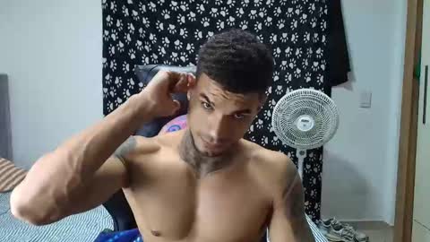 juan_gomez_1 online show from November 13, 2025, 12:53 am