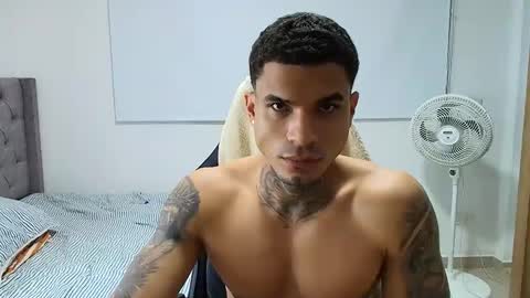 juan_gomez_1 online show from January 19, 2026, 9:02 am