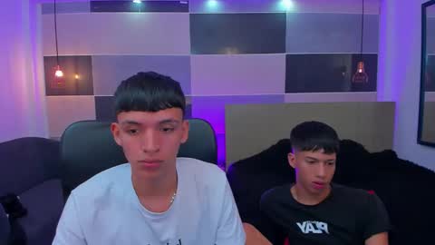 JuanSteven online show from February 11, 2025, 4:33 am