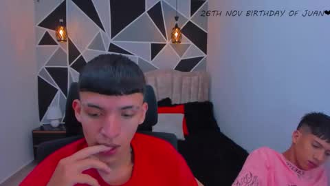 JuanSteven online show from November 21, 2025, 2:54 am