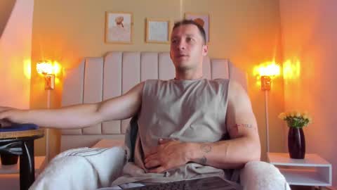 JUAN online show from October 21, 2025, 12:50 pm