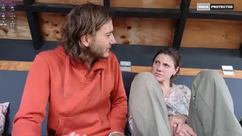 Juana1hin online show from November 24, 2025, 6:29 pm