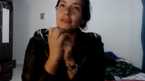 juana_monte online show from June 19, 2026, 1:54 am