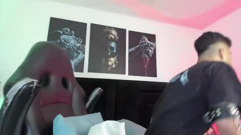 juancamilo66_ online show from October 14, 2025, 4:13 am