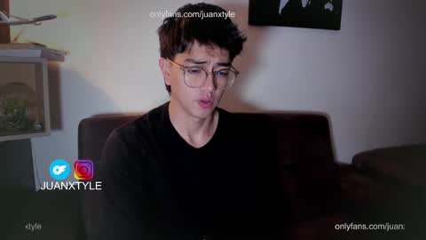 . online show from October 6, 2025, 6:49 pm