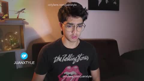 . online show from October 20, 2025, 2:56 am