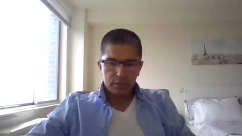 Snapshot of juanearth1 chatting on June 10, 2026, 9:46 pm juanearth1 online show from June 10, 2026, 9:46 pm