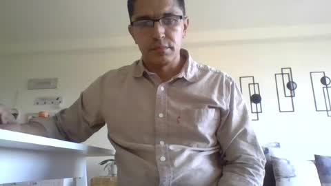 Snapshot of juanearth1 chatting on June 12, 2026, 9:57 pm juanearth1 online show from June 12, 2026, 9:57 pm
