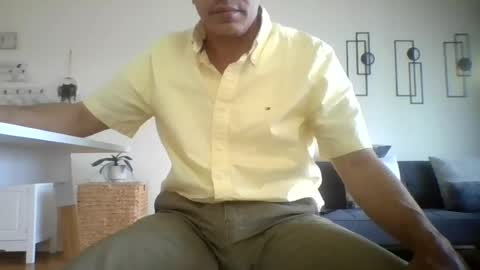 Snapshot of juanearth1 chatting on July 6, 2026, 10:34 pm juanearth1 online show from July 6, 2026, 10:34 pm