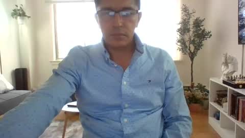 Snapshot of juanearth1 chatting on July 15, 2026, 10:26 pm juanearth1 online show from July 15, 2026, 10:26 pm