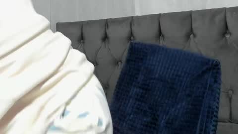 juanita online show from February 2, 2025, 1:34 am