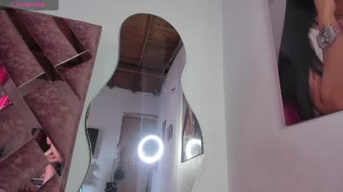 Juanita online show from April 7, 2026, 8:53 pm