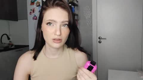 Veronika online show from May 17, 2026, 7:50 am