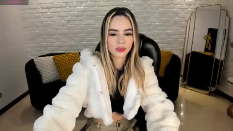 Snapshot of juanitaclay chatting on February 24, 2025, 12:05 pm Juanita Clay online show from February 24, 2025, 12:05 pm