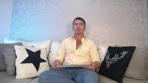 Snapshot of juank_fit45 chatting on October 3, 2025, 2:03 pm Juan k online show from October 3, 2025, 2:03 pm