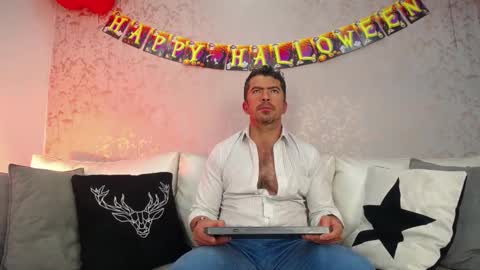 Snapshot of juank_fit45 chatting on October 9, 2025, 1:31 pm Juan k online show from October 9, 2025, 1:31 pm