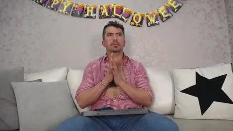Snapshot of juank_fit45 chatting on October 30, 2025, 1:56 pm Juan k online show from October 30, 2025, 1:56 pm