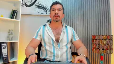 Snapshot of juank_fit45 chatting on July 24, 2026, 4:10 am Juan k online show from July 24, 2026, 4:10 am