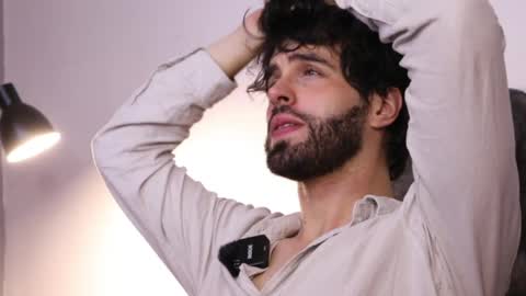 juanmilano online show from May 23, 2026, 4:50 am