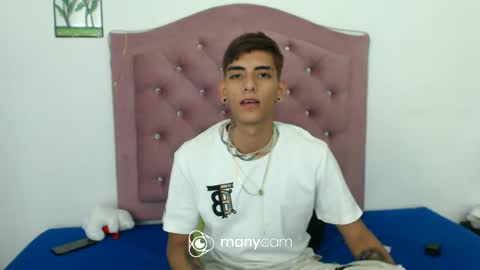 Snapshot of juanse1045panda chatting on September 16, 2025, 4:57 am juanse1045panda online show from September 16, 2025, 4:57 am