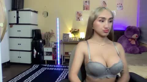 Snapshot of judiella chatting on December 14, 2024, 7:51 am EloiseMoree online show from December 14, 2024, 7:51 am