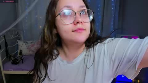 JudithSilvia online show from January 7, 2026, 4:42 pm