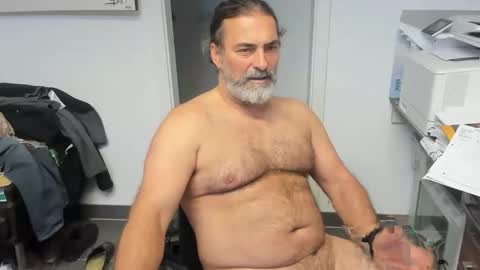 Giovanni50pro online show from November 4, 2025, 1:10 pm