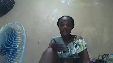 Snapshot of juice_petite3 chatting on February 25, 2025, 12:58 am juice_petite3 online show from February 25, 2025, 12:58 am