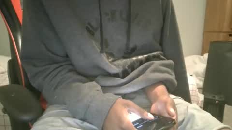 Snapshot of juiceon4 chatting on October 21, 2025, 12:33 am juiceon4 online show from October 21, 2025, 12:33 am