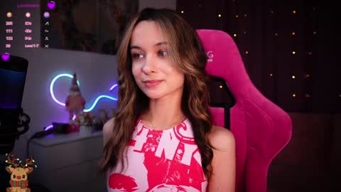 Snapshot of juicy___angel chatting on December 4, 2024, 8:29 pm Angelina online show from December 4, 2024, 8:29 pm