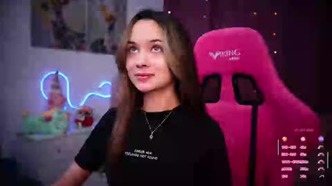 Snapshot of juicy___angel chatting on February 10, 2025, 8:31 pm Angelina online show from February 10, 2025, 8:31 pm