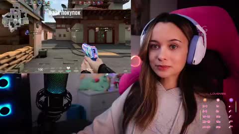 Snapshot of juicy___angel chatting on March 10, 2025, 10:13 pm Angelina online show from March 10, 2025, 10:13 pm