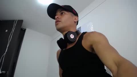 Snapshot of juicy_boy22 chatting on January 26, 2025, 4:30 pm Miguel online show from January 26, 2025, 4:30 pm