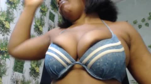 Snapshot of juicy_gold22 chatting on January 6, 2025, 7:42 am Mariagold online show from January 6, 2025, 7:42 am