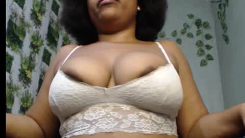 Snapshot of juicy_gold22 chatting on March 4, 2025, 7:32 pm Mariagold online show from March 4, 2025, 7:32 pm