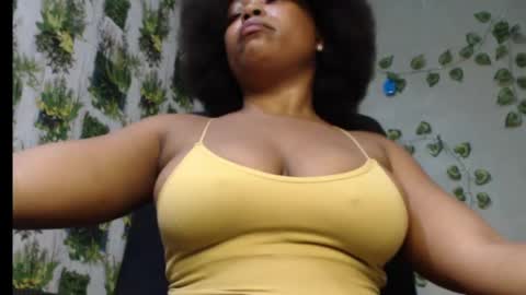 Snapshot of juicy_gold22 chatting on March 9, 2025, 8:52 pm Mariagold online show from March 9, 2025, 8:52 pm