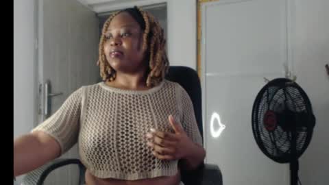 Snapshot of juicy_gold22 chatting on May 23, 2026, 5:56 am Mariagold online show from May 23, 2026, 5:56 am