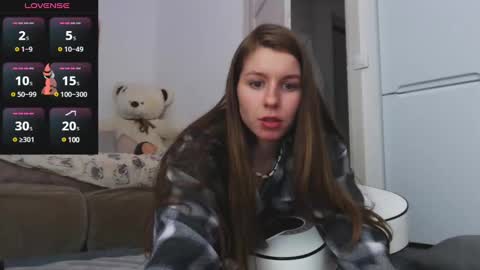 Snapshot of juicy_mystery chatting on January 27, 2025, 7:35 pm laura online show from January 27, 2025, 7:35 pm