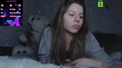 Snapshot of juicy_mystery chatting on October 26, 2025, 12:44 pm laura online show from October 26, 2025, 12:44 pm