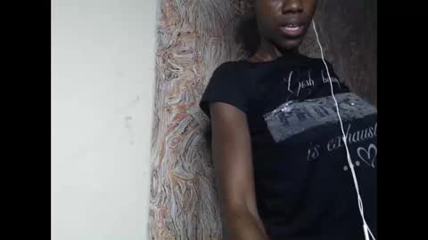 queen online show from February 5, 2025, 3:34 am