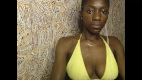 queen online show from February 19, 2025, 8:55 am