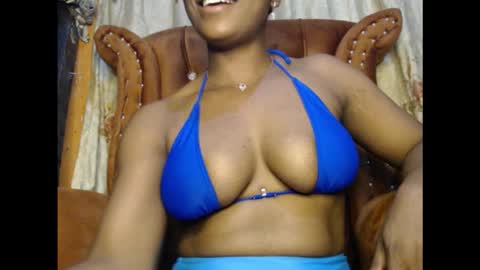 juicycuntx online show from November 10, 2025, 8:52 pm