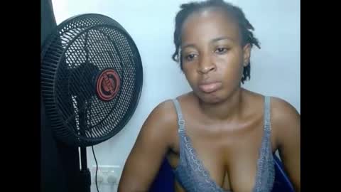juicykinkx online show from November 6, 2025, 10:38 am